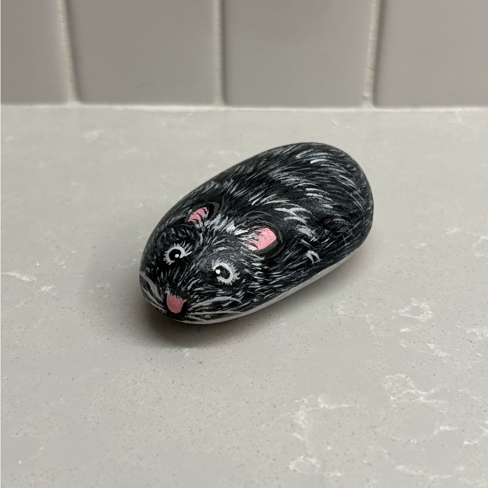 Hand-Painted Black and Gray Mouse Rock
